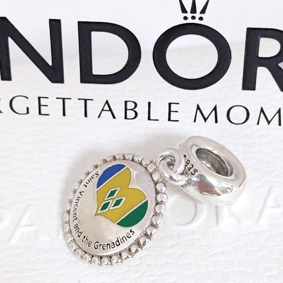 Pandora Saint Vincent and the Grenadines Heart Flag Dangle Charm S925 Silver - Picture 1 of 7